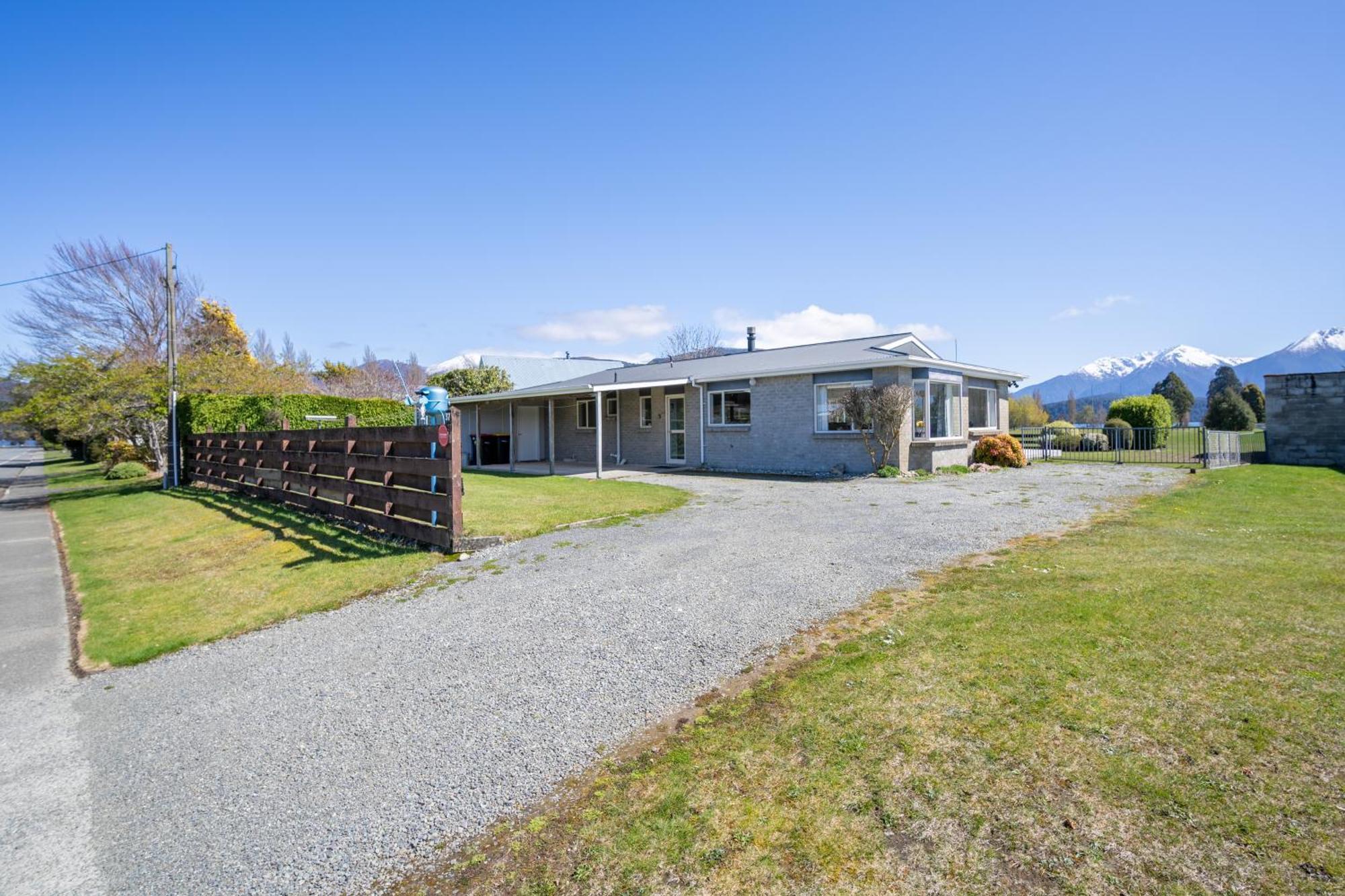 Kepler Retreat - Te Anau Holiday Home Extérieur photo